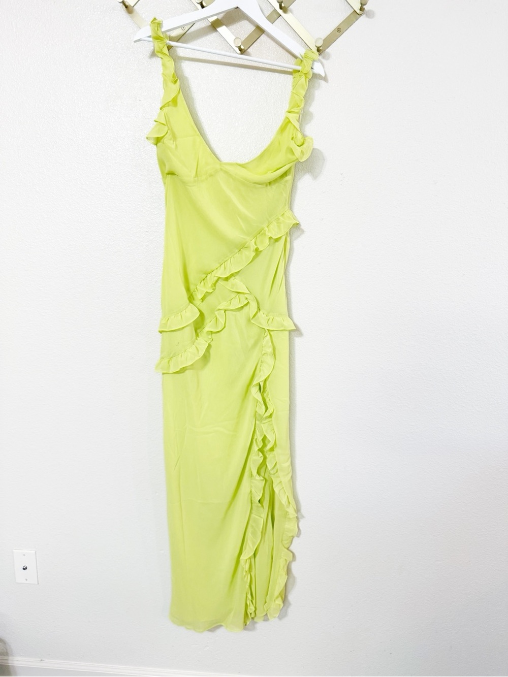 House Of CB Pixie Lime Ruffle Slit Asymmetrical Maxi Dress Size Large $285 MSRP - Picture 8 of 13